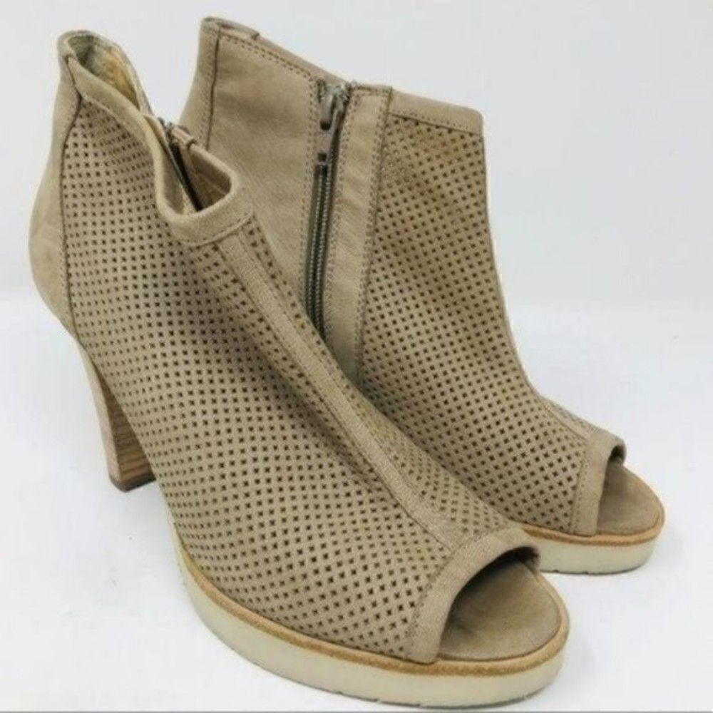 Paul Green open toe booties US5 BoxÑ cream suede leather cut it pattern